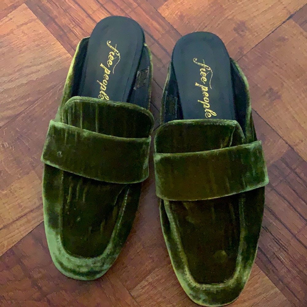 Adorable Free People shoes. Excellent condition!